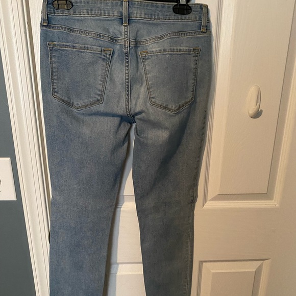 Lot of 2 pairs Old Navy jeans, size 6 - Picture 4 of 4